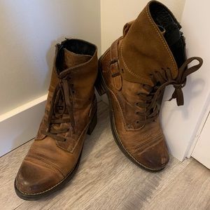 Taos Brown boots
